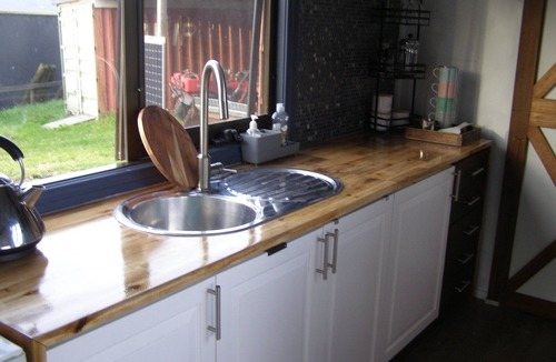 Nyora House | Tranquil Tiny Farm Stay,Loch ,Rail Trail , pit stop to Philip Island -Prom