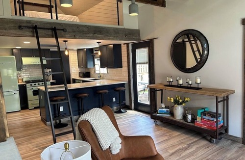 Traverse City House | Traverse City Charmer – 30 Steps to the Bay & Walkable to Downtown