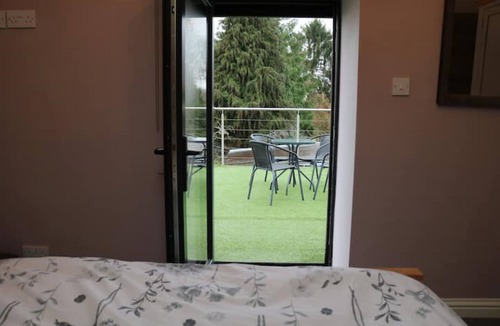 Olveston Apartment | Two bedroom barn conversion in Thornbury.