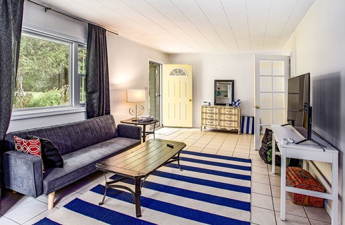 Applegate Cottage | Two Neighboring Cottages + Covered Outdoor Area with Private Hot Tub + Sauna