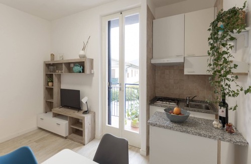 Procchio Apartment | Two-room apartment near beach and town center