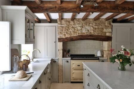 Upper Oddington House | Two Rose Walk Cottage Cotswolds