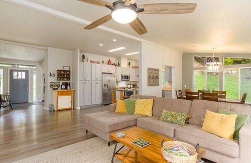 McKinleyville House | 🌲 Ultimate Group Getaway! Bigfoots Hideaway in the Heart of the Redwoods!🌲