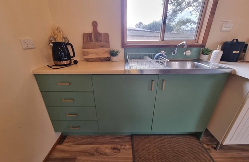 Cape Paterson House | UNWIND AT THE 3BR CAPE BEACH HOUSE | PETS | Wi-Fi | Families, Solo, & Couples.