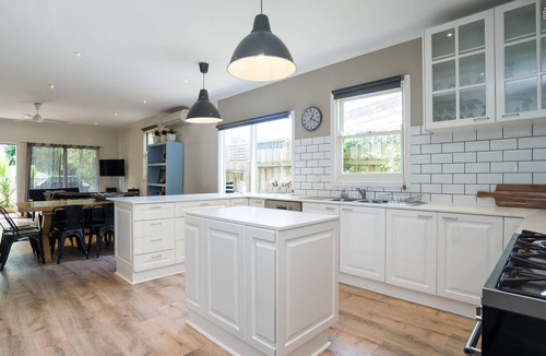 Rosebud House | Urban Beach Retreats Group Accommodation