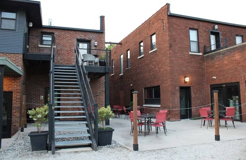 Downtown Apartment | Urban Garden Loft - Historic Charm & Bold Design