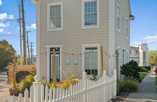 Traverse City Apartment | Urban Stay By The Bay: Downtown Pet-Friendly Home