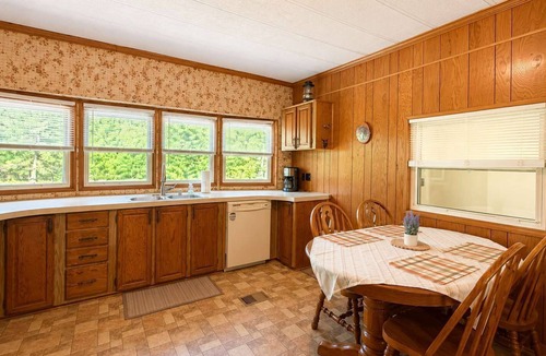 Moorestown Cabin | Van Der Mullen Trail Camp Hunters ORVs State Land