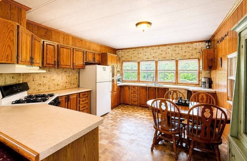 Moorestown Cabin | Van Der Mullen Trail Camp Hunters ORVs State Land