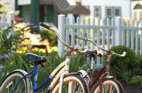 South Haven Cottage | Victoria Resort Cottage D, #1 Rate on Google & Trip Advisor