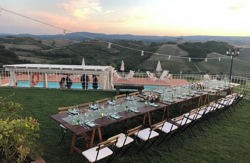Certaldo Villa | VILLA BELSOLE -in Chianti in Tuscany, with heated pool and car charging.