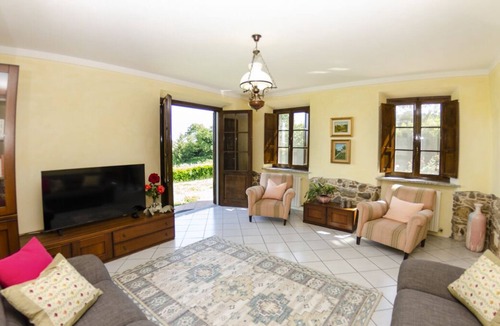San Ginese Villa | Villa Cianca - Four Bedroom Villa, Sleeps 10
