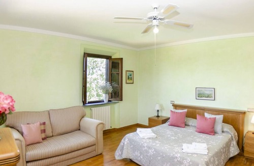 San Ginese Villa | Villa Cianca - Four Bedroom Villa, Sleeps 10