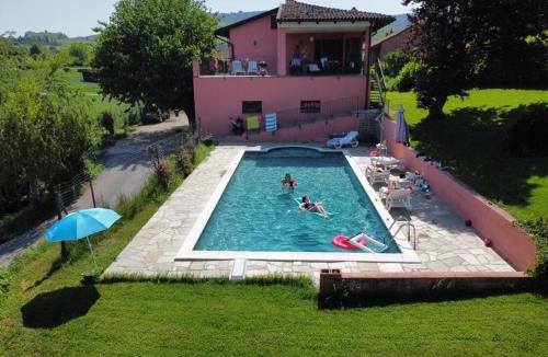 La Morra House | Villa con piscina e intera struttura a uso esclusivo casa del moré