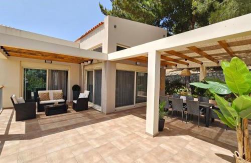 Monopari Villa | Villa Del Monte