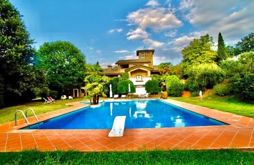 Ficulle Villa | Villa del Nibbio Private Estate with pool in Umbria