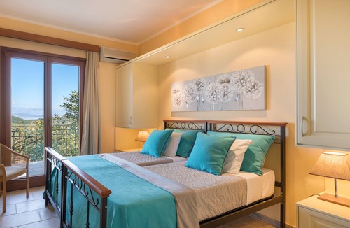 Petaleia Villa | Villa Dendrilia By Rodostamo Collection