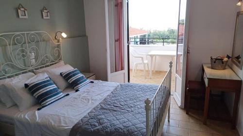 Acharavi Villa | Villa Eleni Corfu Acharavi 10 bedroom Seaview Villa with private pool