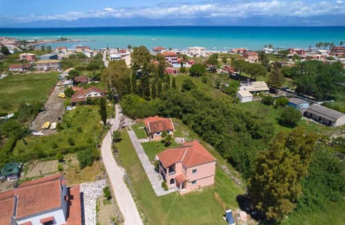 Sidari Villa | Villa Escapes By The Beach