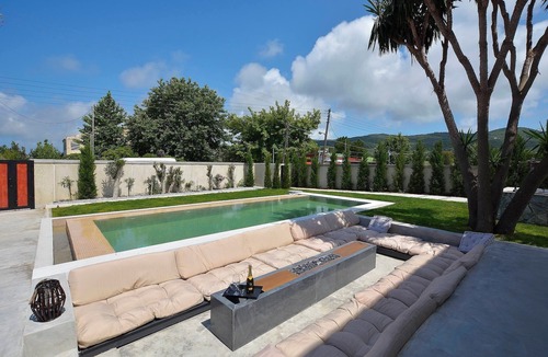 Linia Villa | Villa Flamingo - Private pool, sleeps 8+, 300m away from renowned Issos Beach