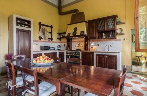 Rignano sull'Arno Villa | Villa in San Martino with 6 bedrooms sleeps 12