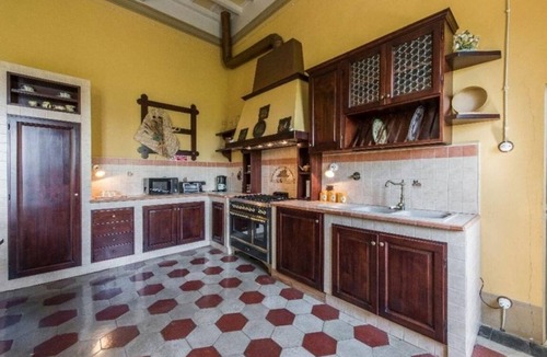 Rignano sull'Arno Villa | Villa in San Martino with 6 bedrooms sleeps 12