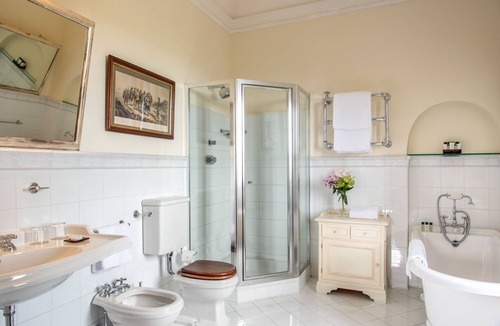 Loro Ciuffenna Villa | Villa Laurenzi - Six Bedroom Villa, Sleeps 20