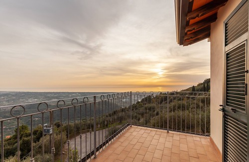 Pietrasanta Villa | Villa 'Martina' with Pool and Terrace, Pet-Friendly