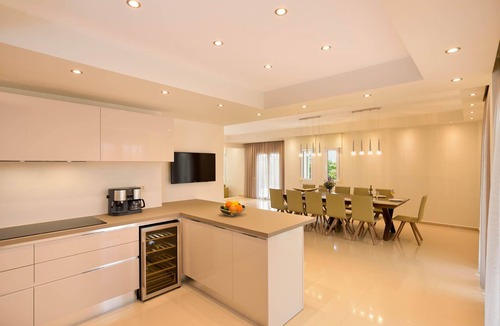 Souda Villa | Villa Melitini, luxury, ideal for big groups, saltwater pool, private garden