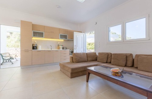 Longos Villa | Villa Mia Private Pool Walk to Beach A C Wifi Car Not Required Eco-friendly - 2598
