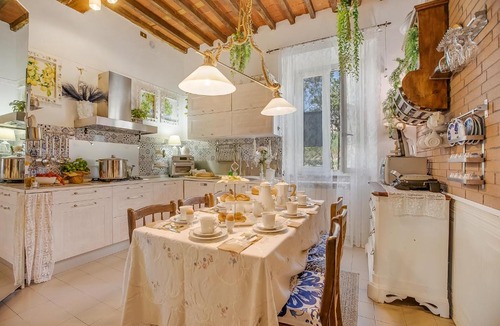 Lucca House | Villa Mon Paradis Love with Garden and Hot Tub