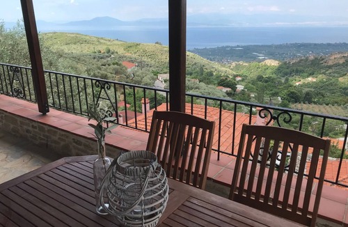 Agios Vlassios House | Villa Olivia Pilion (formally Mulberry House Pilion)