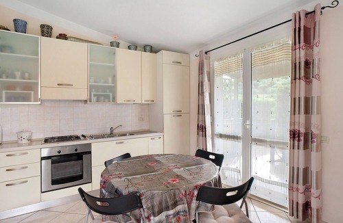 San Bartolomeo al Mare Villa | Villa 'Pairola' with Sea View, Private Garden and Air Conditioning