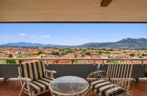Monsummano Terme Apartment | Villa panoramica tra Pisa, Lucca e Firenze