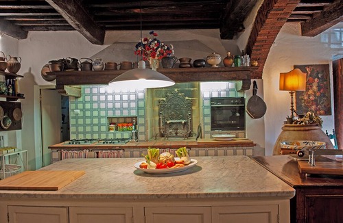 Capannori Villa | VILLA PARADISO, stunning XVII century villa on the hills at 7 kms east of Lucca