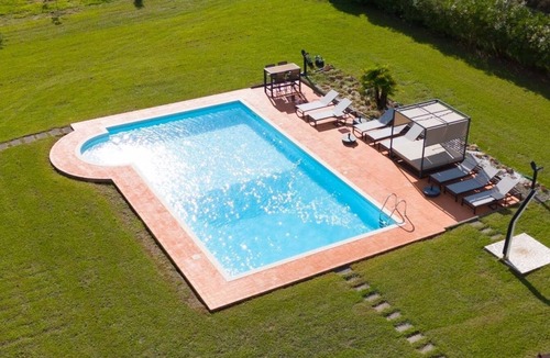 Porcari Villa | Villa Regina Elena Vittoria in Porcari , Toscana