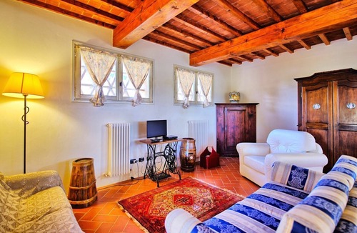 Montespertoli Villa | Villa Riccardo - Holiday Villa Rental in Chianti