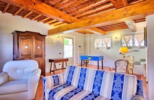 Montespertoli Villa | Villa Riccardo - Holiday Villa Rental in Chianti