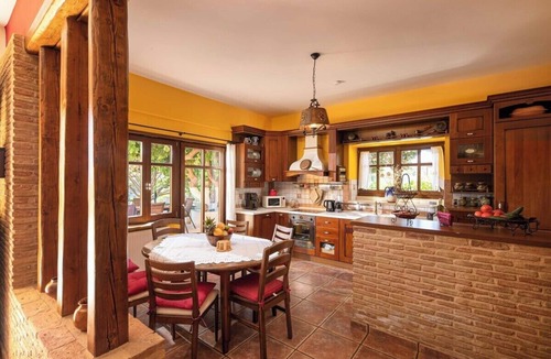 Gerani Villa | Villa Staras - Private Heated Pool Near The Beach