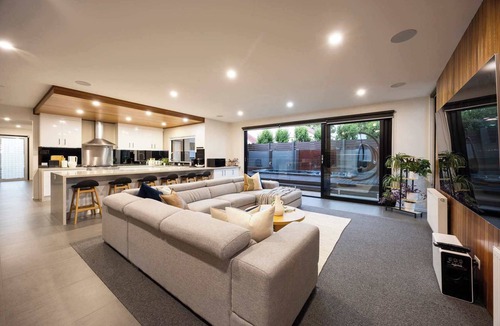 Mount Martha House | Villa Verde Luxury By The Golf Course