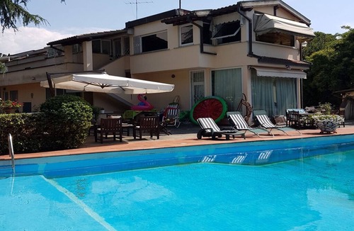 Due Strade House | Villa with pool 2 steps from the center of Florence