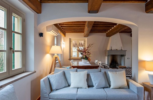 Capannori Villa | Villa with Private Pool, Garden, A/C and Wi-Fi