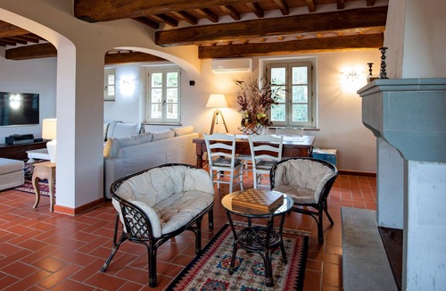 Capannori Villa | Villa with Private Pool, Garden, A/C and Wi-Fi