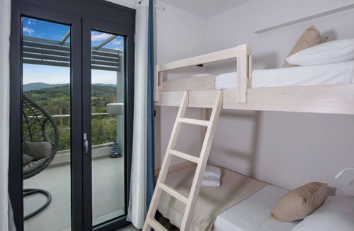 Skines Villa | Villa with Private Pool, Garden and playground by Delfus
