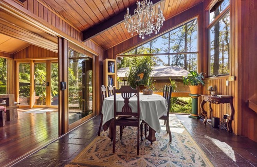 Olinda Ski Chalet | Vivian's Cottage with Cozy Fireplace. Pet Friendly!