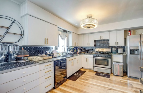 Forestview Apartment | Walk to Stores & Parks! Stylish Chicago Apartment