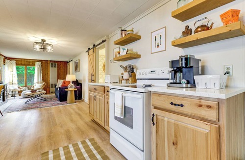 Lewiston Cabin | Waterfront Tee Lake Cabin: Dock, Fire Pit + More!