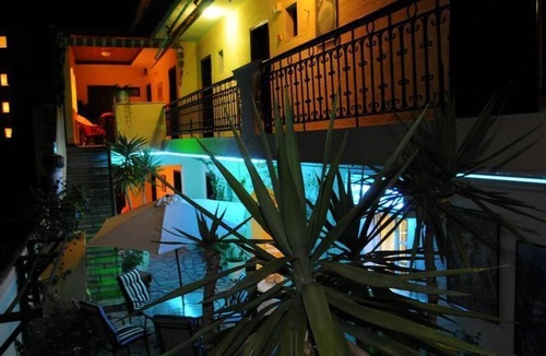 Neos Marmaras Bed & Breakfast | Welcome To Hotel petunia, In Neos-marmaras,xalkidiki ,greece, triple room 5