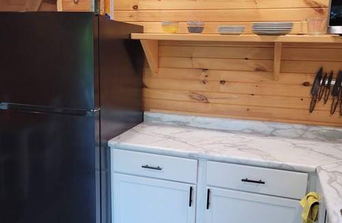Deep River Township Cabin | Welcoming 2-bedroom cabin in Sterling perfect for your getaway