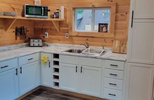 Deep River Township Cabin | Welcoming 2-bedroom cabin in Sterling perfect for your getaway